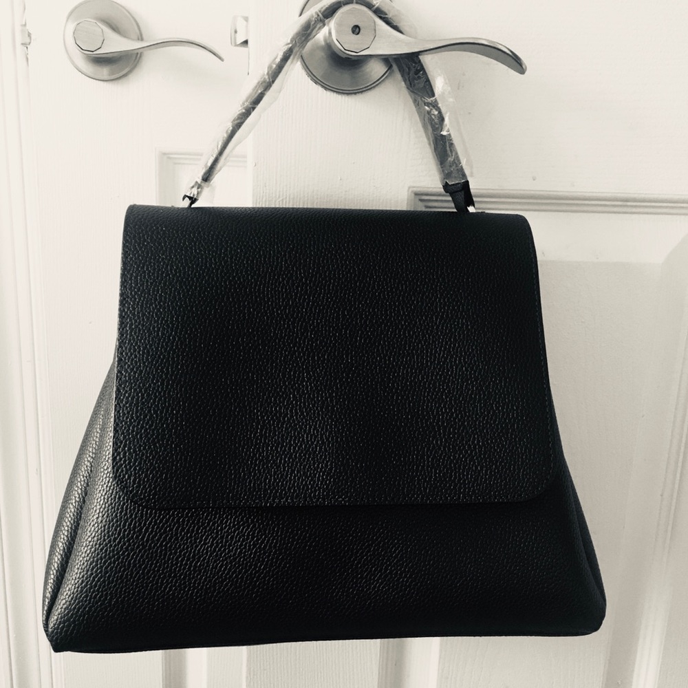 Perfect christmas gift to mom Ester Lauder  purse.